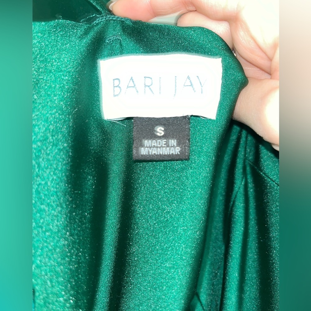 Emerald green bridesmaid formal gown - Picture 7 of 7